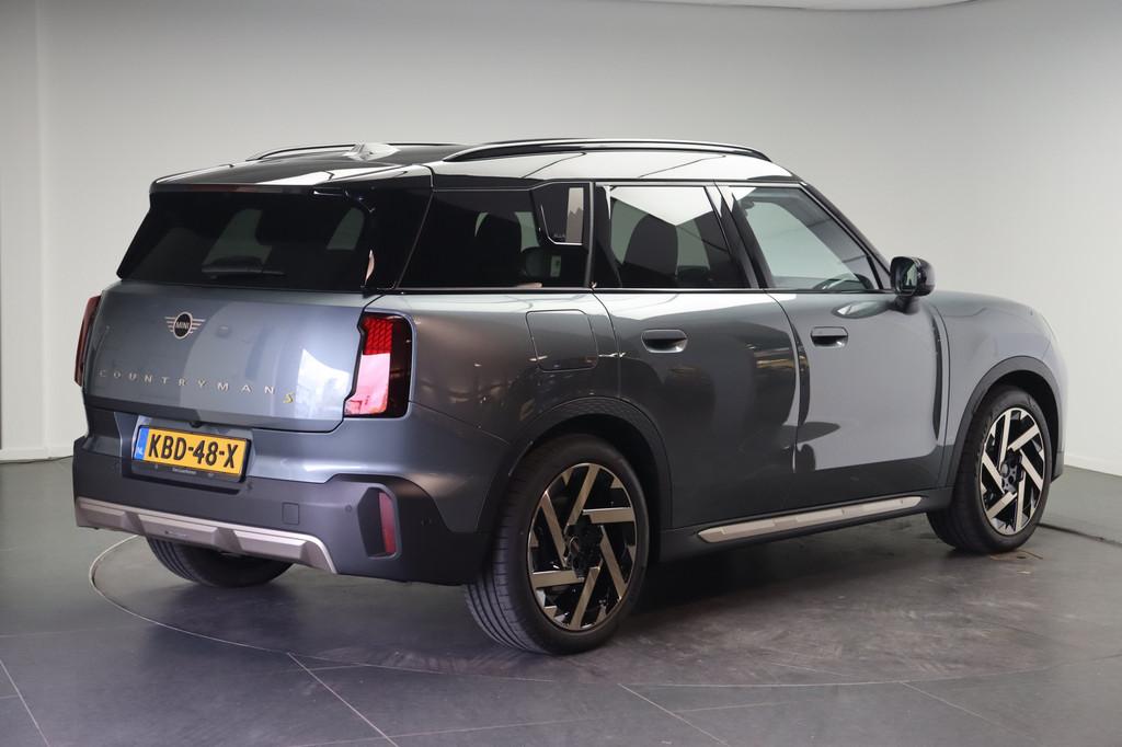 MINI Countryman SE ALL4 / Favoured / Pakket L / 19" Kaleido, Zwart, Countryman, Met garantie (alle), SUV of Terreinwagen