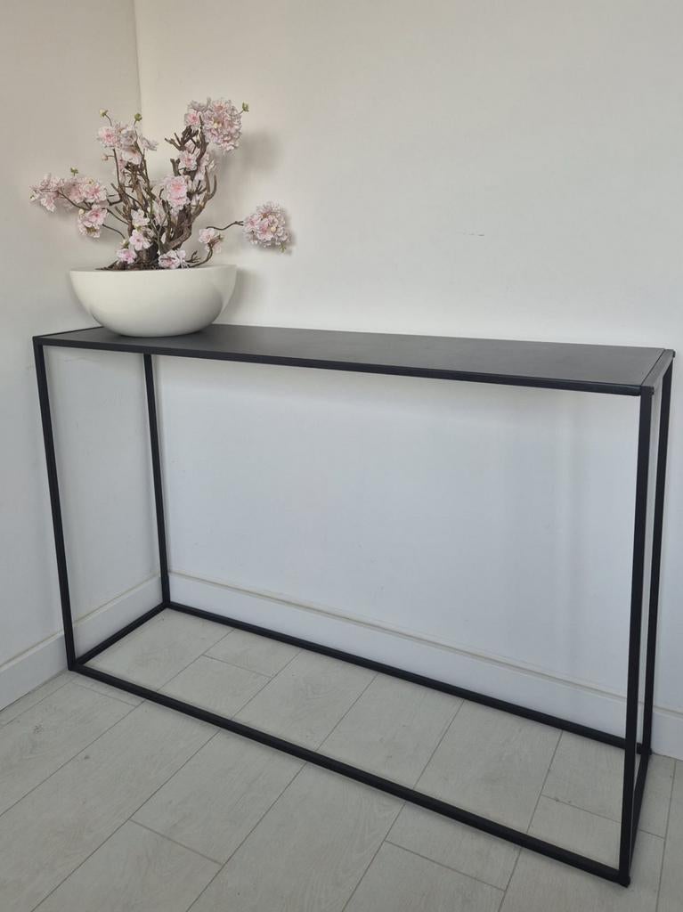 Moderne smalle sidetable / wandtafel zwart metaal (115 cm), 100 tot 150 cm, Ophalen of Verzenden, Zo goed als nieuw, Metaal