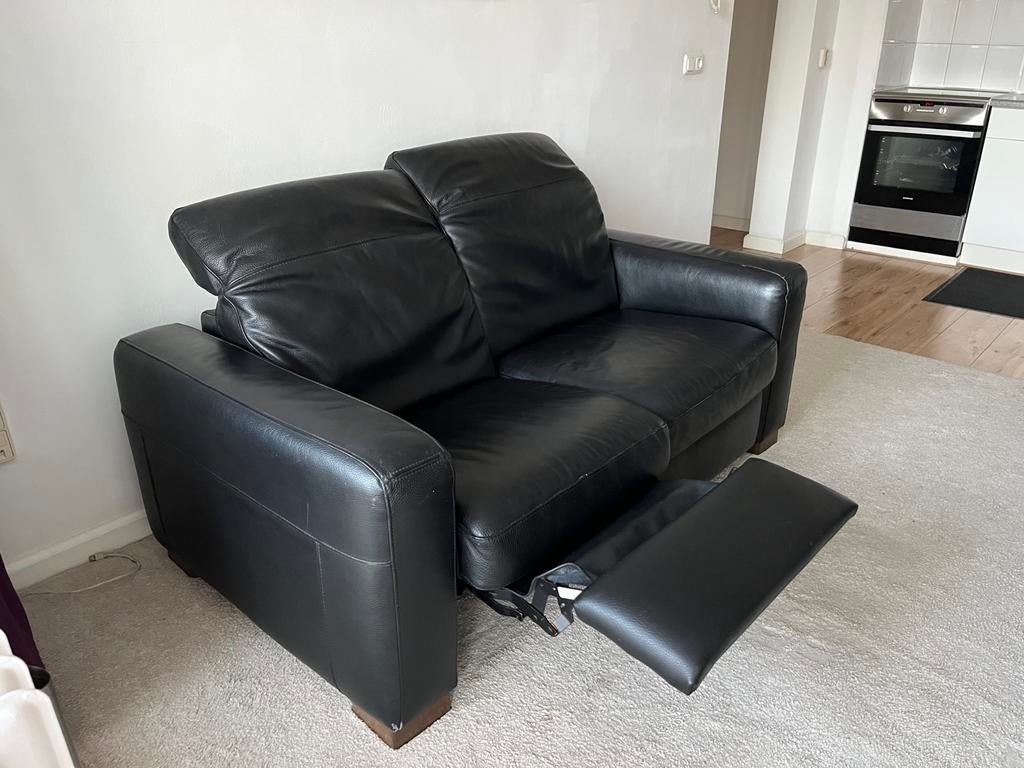 Zwart lederen 2 zits bank met relax functie. IKEA Torekov, Ophalen, 150 tot 200 cm, Tweepersoons, Zo goed als nieuw