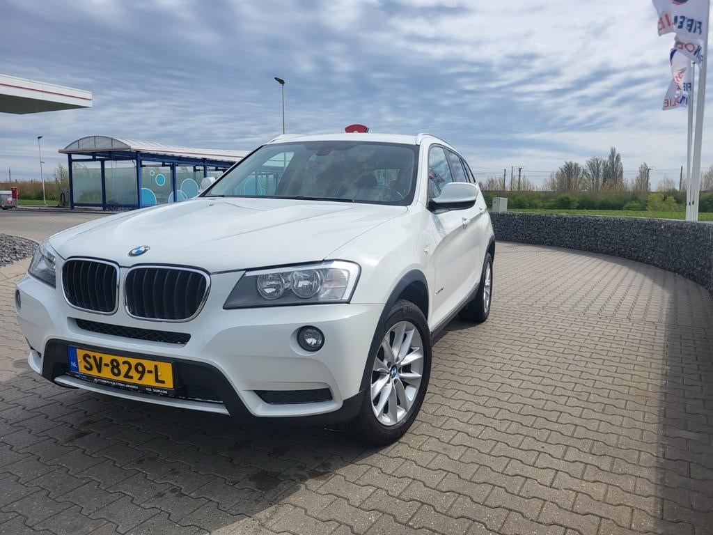 BMW X3 20D 135KW 2013 Wit, Auto's, BMW, 183 pk, Stof, 1995 cc, Zwart