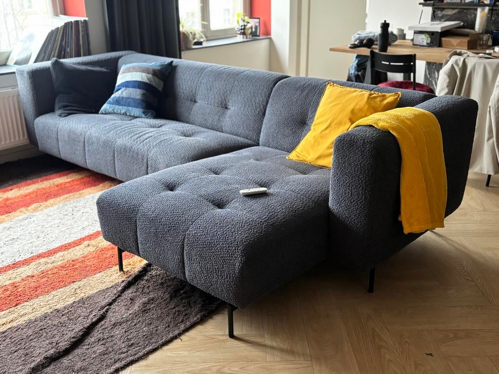 By Sidde zithoekbank + poef – modern design – 2-delig, Ophalen, Zo goed als nieuw, Stof