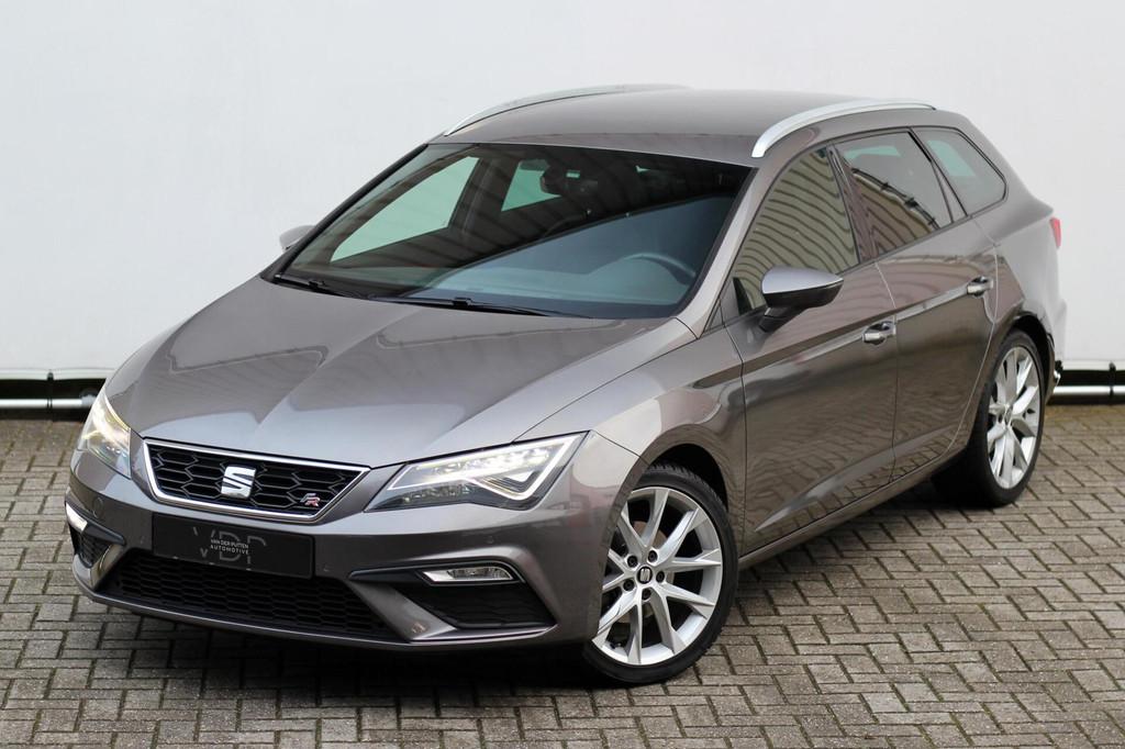 Seat Leon ST 1.4 EcoTSI FR|Orig NL|Trekhaak|Carplay|Camera, Stof, Gebruikt, 4 cilinders, 150 pk