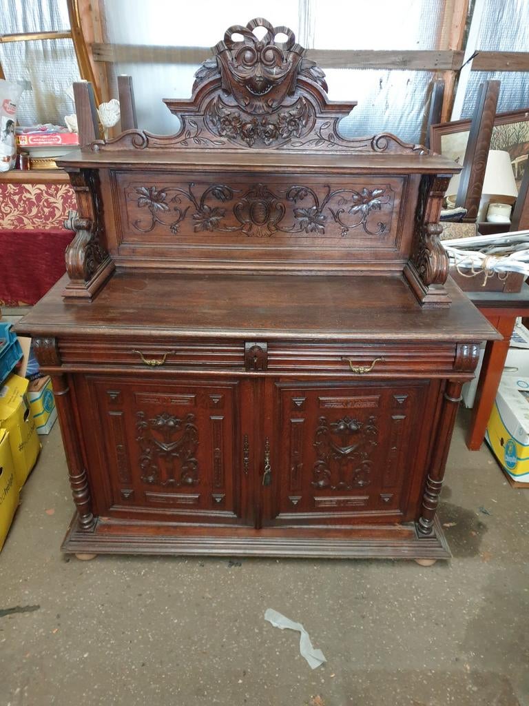 Antieke eikenhouten buffet kast, Ophalen