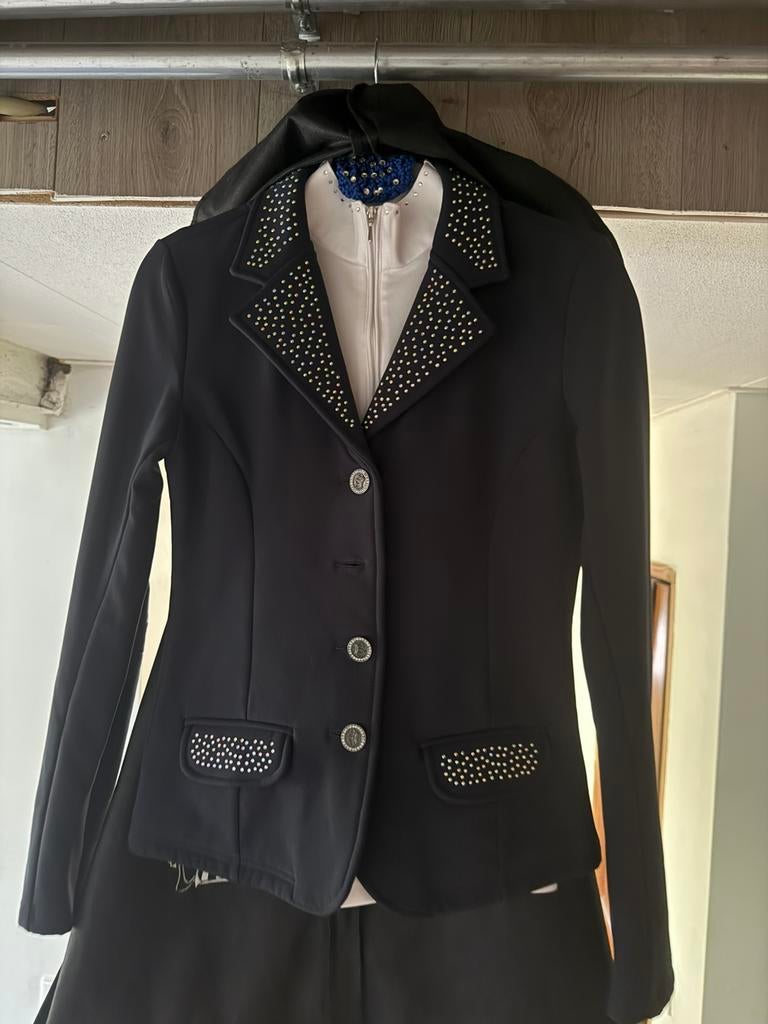 Wedstrijd setje kleding, Dieren en Toebehoren, Paardrijkleding, Zo goed als nieuw, Bovenkleding, Dressuur, Ophalen of Verzenden