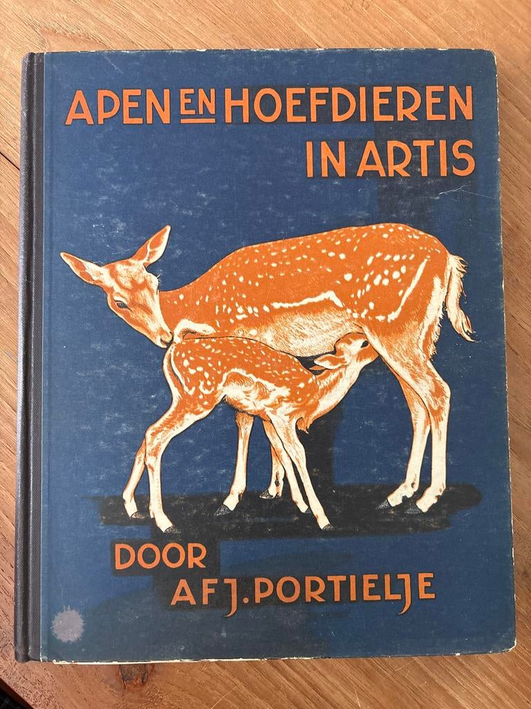 Apen en Hoefdieren in Artis - AFJ. Portielje, Boeken, Natuur, Ophalen of Verzenden, Gelezen, Natuur algemeen
