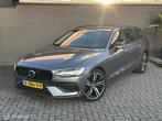 Volvo V60 2.0 B3 Momentum Automaat | 1e eig. | BTW | CarPlay, 15 km/l, Euro 6, 4 cilinders, 1969 cc