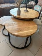 Ronde salon tafels, Ophalen