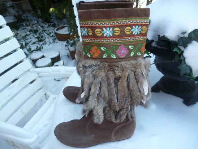 suede folklore dameslaarzen maat 41 zgan, Kleding | Dames, Schoenen, Hoge laarzen, Bruin, Ophalen of Verzenden, Zo goed als nieuw