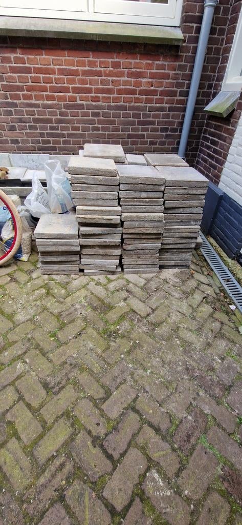 Gratis af te halen tegels, Tuin en Terras, Tegels en Klinkers, Ophalen, Gebruikt, Beton, Terrastegels