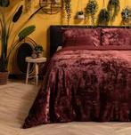 Manilla Crushed Velvet Ruby Wine Dekbedovertrek, Huis en Inrichting, Dekbedovertrek, Ophalen of Verzenden, Rood, Nieuw