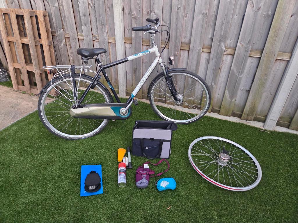 Mercure Quest tourfiets Shimano Nexus 8-uitrusting & extra's, Fietsen en Brommers, Gebruikt, Versnellingen, 61 tot 65 cm, Ophalen