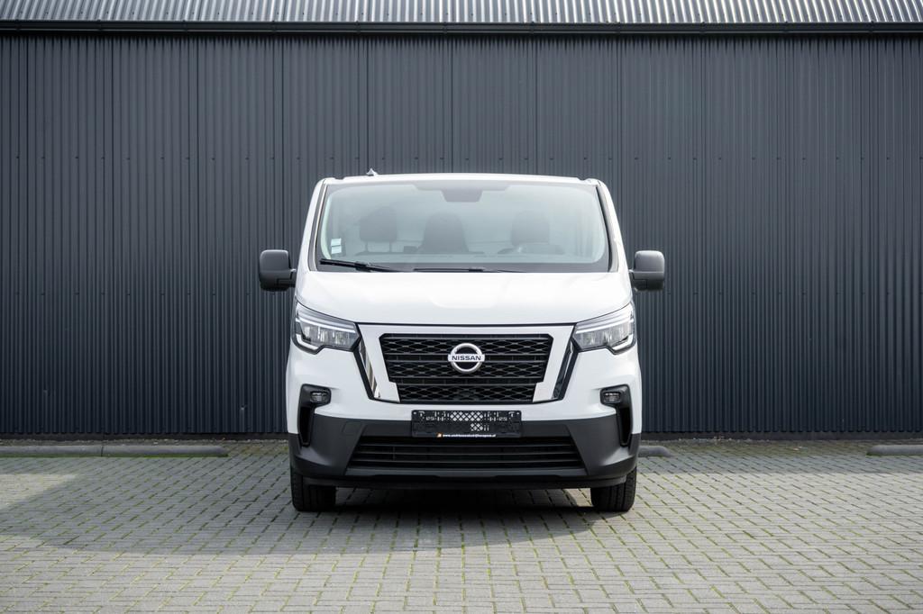 Nissan Primastar L2H1 | 130 PK | 3-Zits | LED | Cruise | Air, Auto's, Bestelauto's, Voorwielaandrijving, Stof, Gebruikt, Zwart