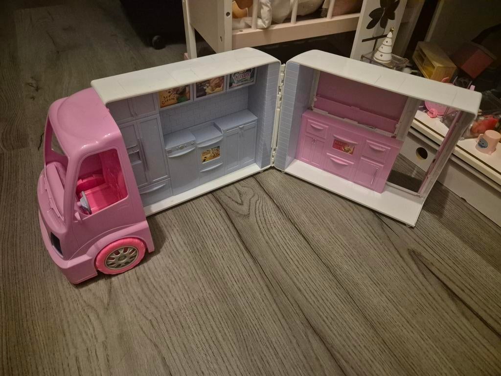 Roze barbie camper, Ophalen, Gebruikt
