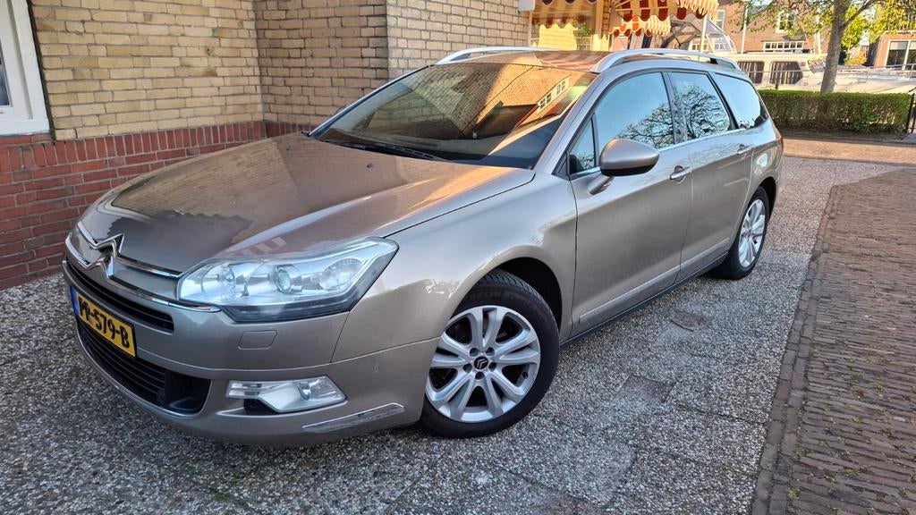 Citroën C5 2.0 Hdif 120KW Tourer AUT 2014 Grijs, Auto's, Citroën, Navigatiesysteem, Zwart, 4 cilinders, Leder