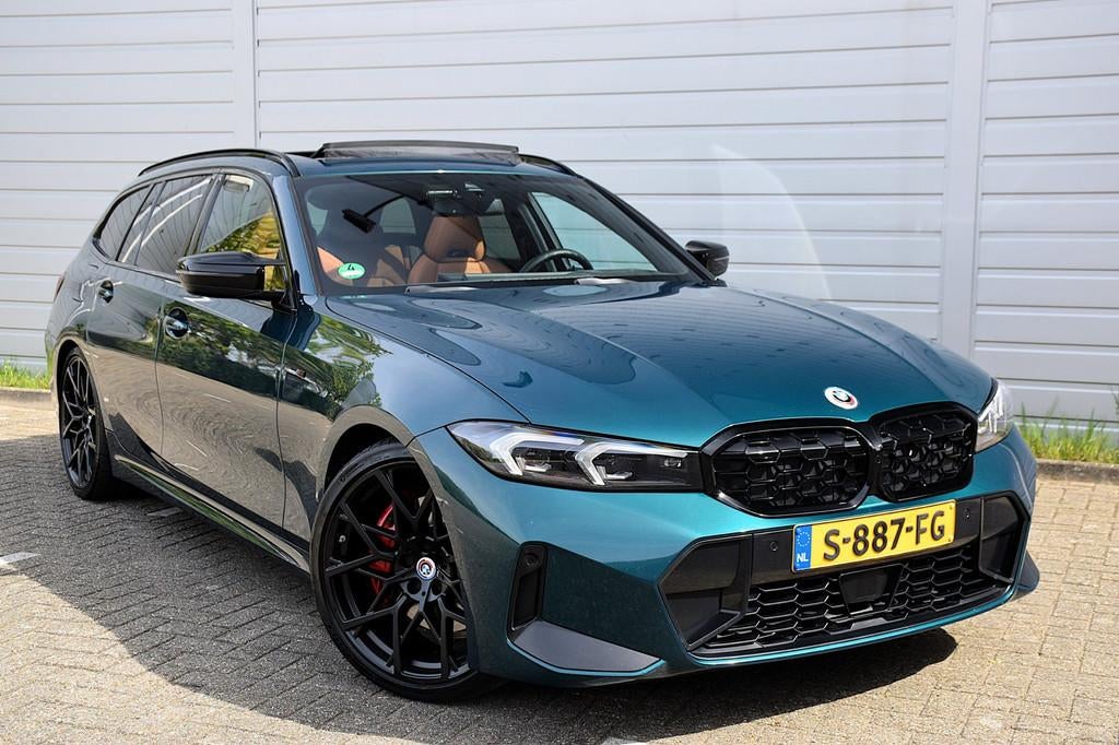 BMW 3-serie Touring 330e*M-Pakket*Dak*Trekhaak*112Dkm*Keyles, Auto's, 1998 cc, Euro 6, 4 cilinders, 120 €/maand