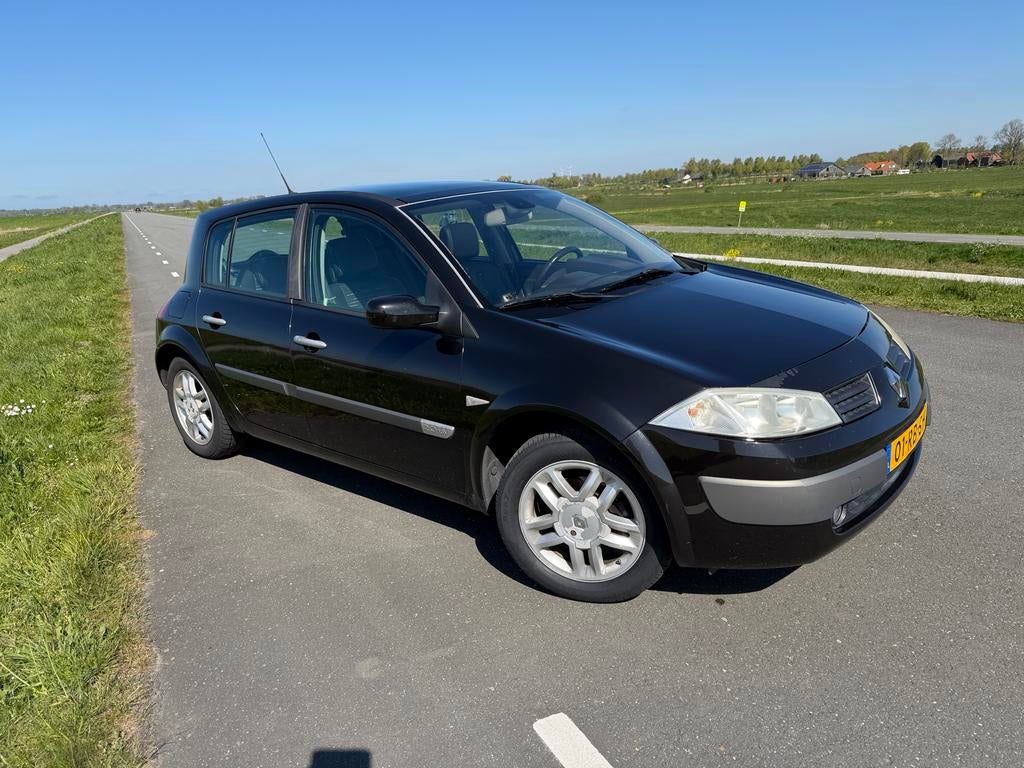 Renault Mégane 2.0 16V 2005 Zwart, Auto's, 1998 cc, 1225 kg, 4 cilinders, Zwart