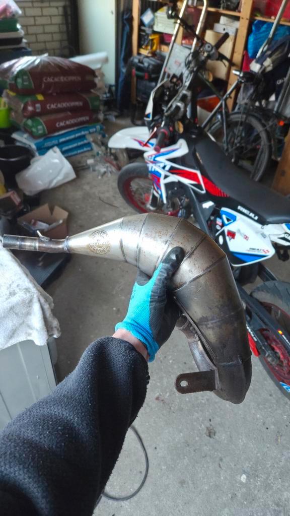 Leovince x-fight zilver, Fietsen en Brommers, Brommeronderdelen | Algemeen, Ophalen of Verzenden