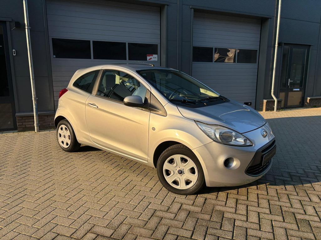 Ford Ka 1.2 69pk 2011 Grijs NAP, Voorwielaandrijving, Stof, 1242 cc, 4 cilinders