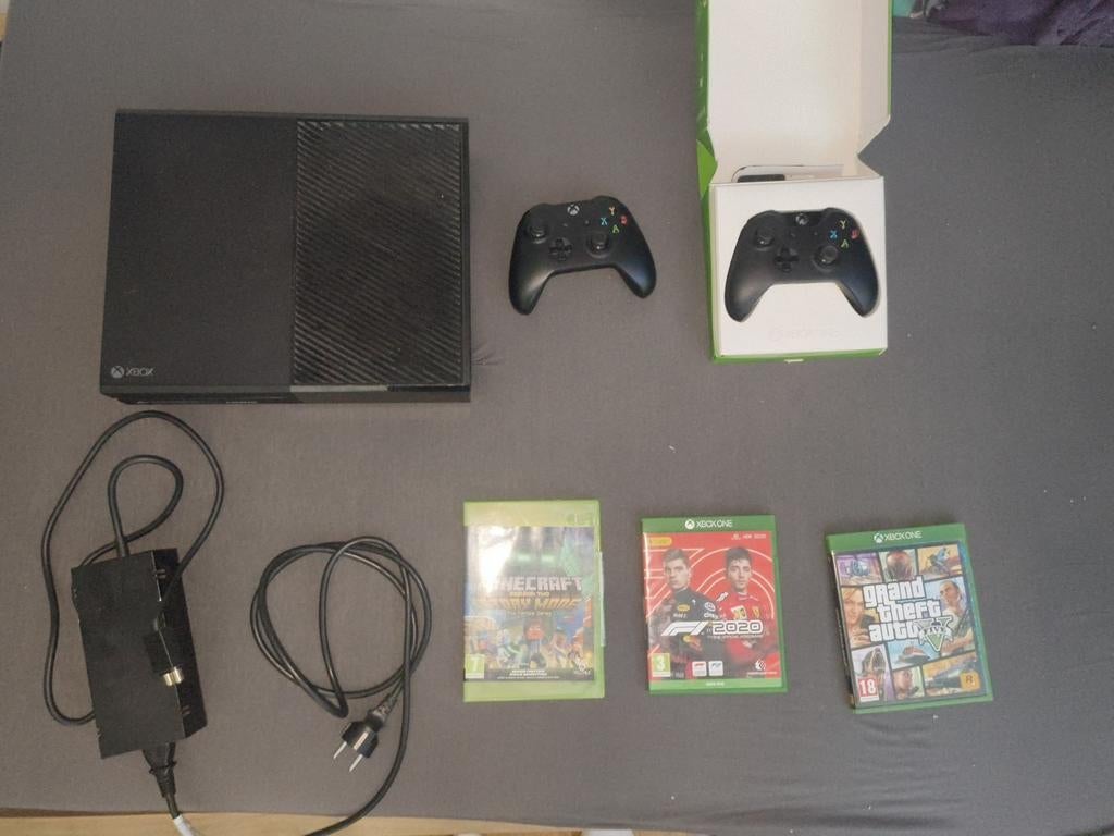 Xbox One met 2 controllers en 3 games, Ophalen