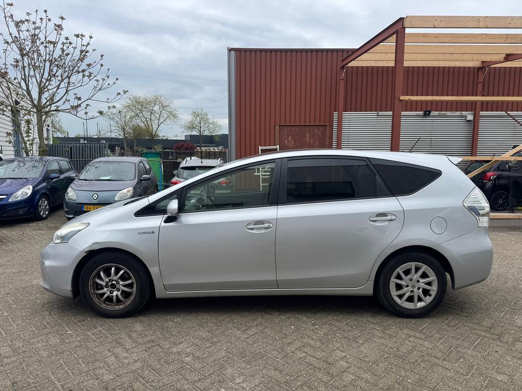 Toyota Prius Wagon 1.8 Aspiration 7PERS PANO CAMERA CRUISE D, Auto's, Toyota, Euro 5, Gebruikt, 4 cilinders, 7 stoelen