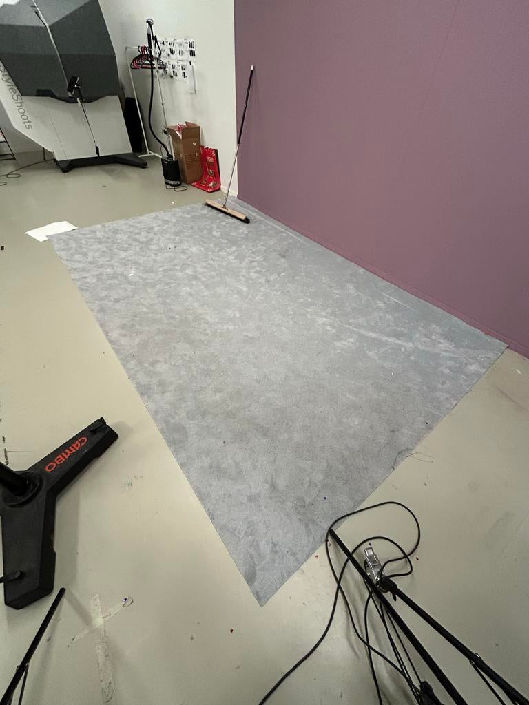Vloerbedekking lichtgrijs/ijsblauw 4.00x2.5m - Fotoshoot, Ophalen, Zo goed als nieuw, Minder dan 10 m², Grijs