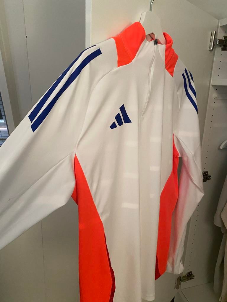Adidas trainingsvest maat L - Wit/Oranje/Blauw, Ophalen, Maat 52/54 (L), Fitness, Wit