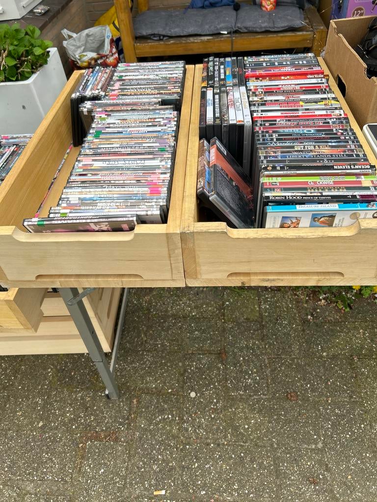 Diverse dvd's, waaronder Treasure Island en Robin Hood, Vanaf 12 jaar, Ophalen, Gebruikt