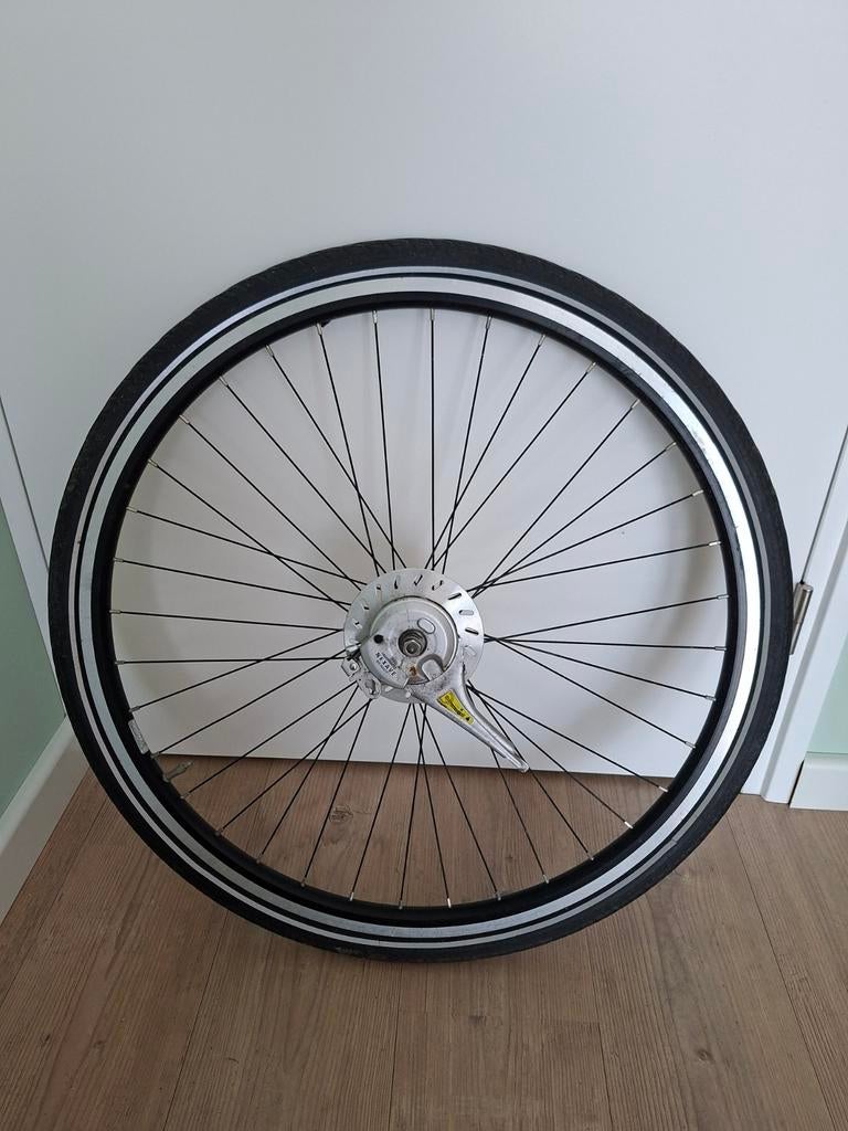 Voorwiel Shimano Nexave BR-IM50-F met band, Fietsen en Brommers, Fietsonderdelen, Gebruikt, Aluminium, Shimano, Stadsfiets