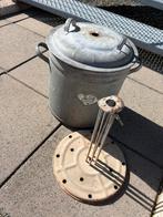 Antieke wekketel met wekpotten rek, Ophalen of Verzenden, Gebruikt