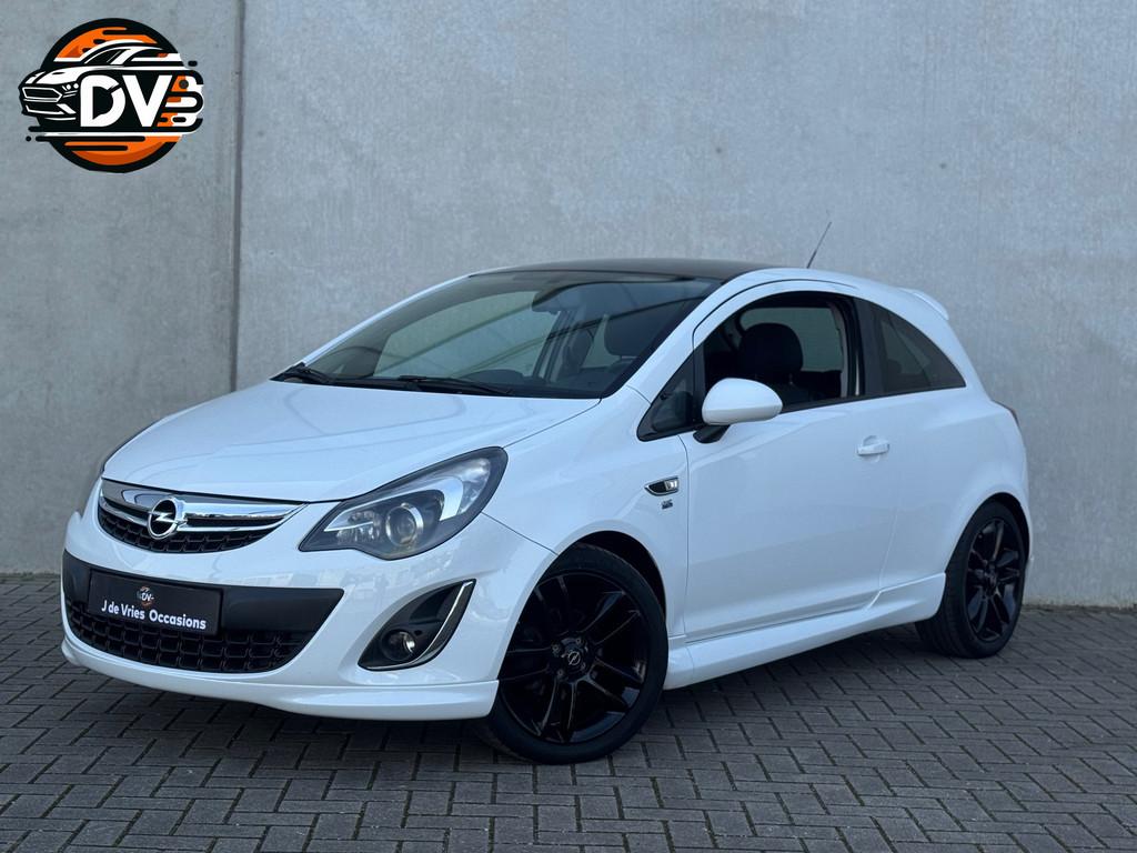 Opel Corsa 1.4-16V OPC LINE STL VERW STR VERW AIRCO PDC, 101 pk, 4 cilinders, Wit, Origineel Nederlands