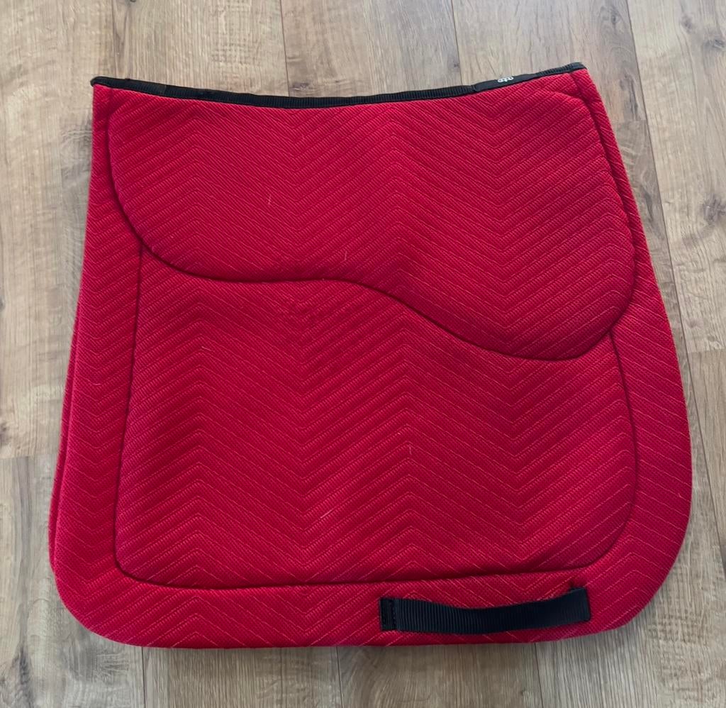 Kingsley dressuur dekje  pad full rood, Full (L), Schokabsorberend, Mesh, Rood