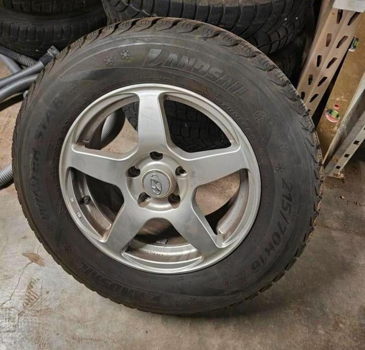 Winterbanden Landsail 215/70R16 met Velg 5x114,3, Ophalen of Verzenden