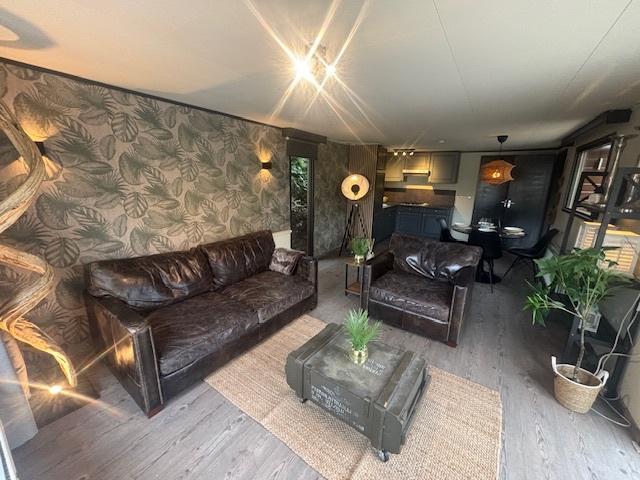 Chalet Voorthuizen 50m2 / 407m2 eigen grond/ 2 slaapkamers, Huizen en Kamers, Recreatiewoningen te koop, Gelderland, Chalet, Verkoop zonder makelaar