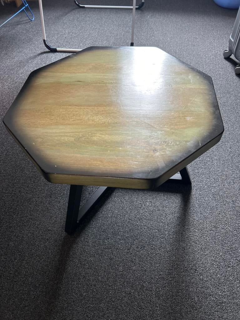 Unieke achthoekige salontafel met metalen onderstel, Antiek en Kunst, Antiek | Meubels | Tafels, Ophalen