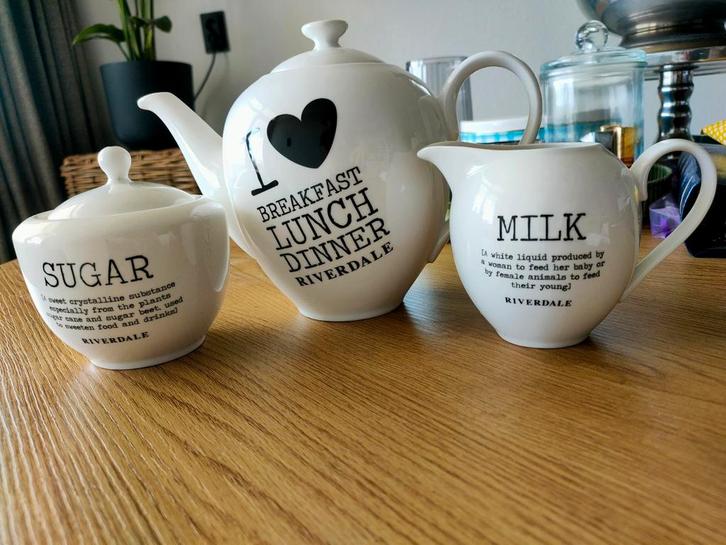 Riverdale thee-set, Huis en Inrichting, Keuken | Servies, Nieuw, Overige typen, Effen, Keramiek, Ophalen
