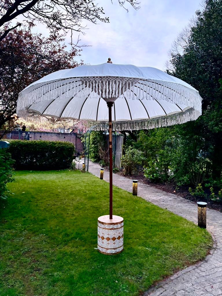Prachtige Bali Parasol/Boho parasol met franjes, Ophalen of Verzenden, Nieuw, 2 tot 3 meter, Stokparasol