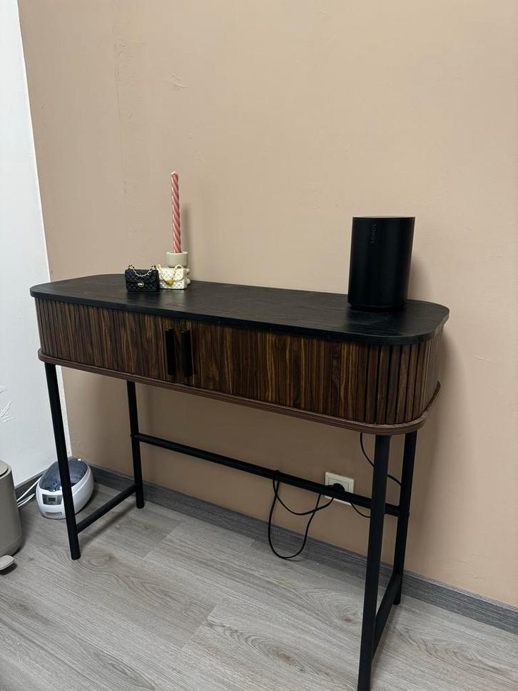 Beliani dressoir - Stijlvol en functioneel, Huis en Inrichting, Kasten | Dressoirs, Zo goed als nieuw, 100 tot 150 cm, 25 tot 50 cm