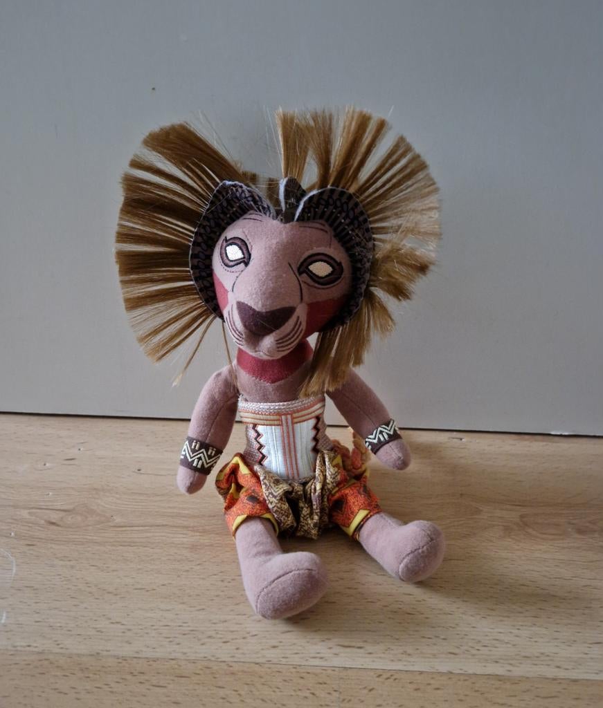 Lion king musical knuffel plush pluche broadway simba disney, Verzamelen, Disney, Ophalen of Verzenden, Leeuwenkoning of Jungle Boek