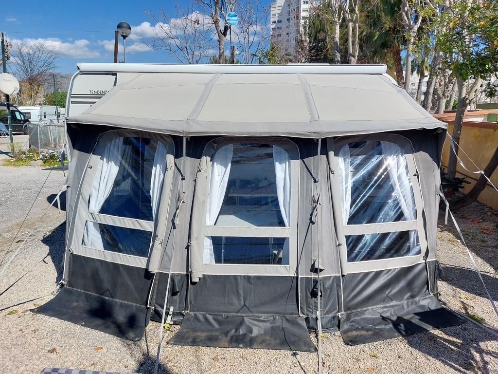 Dometic Kampa opblaasbare voortent ace air all season 400s, Ophalen, Gebruikt, Tot en met 2