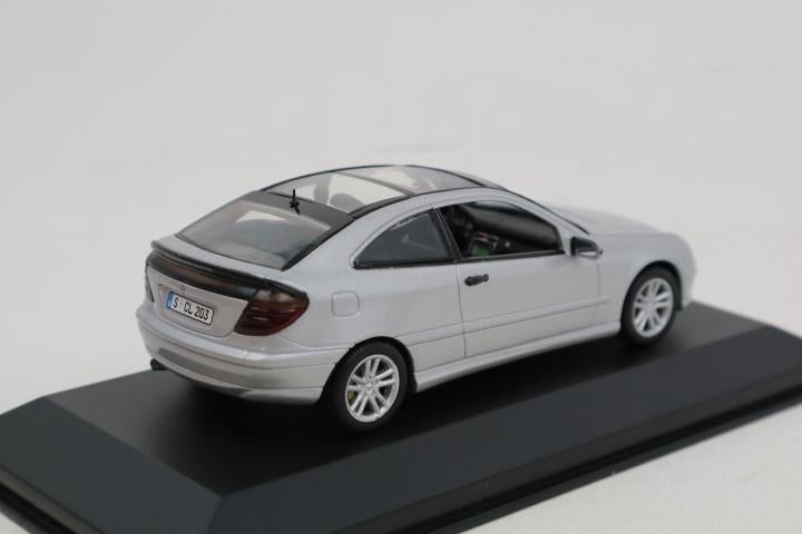 1:43  Mercedes-benz C-Klasse Sport Coupe  -  Nu € 25,45, Minichamps, Auto, Info@bram-modelcars.nl, Nieuw