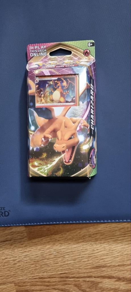 Pokémon Charizard Starterdeck - Nieuw en Ongeopend, Ophalen of Verzenden