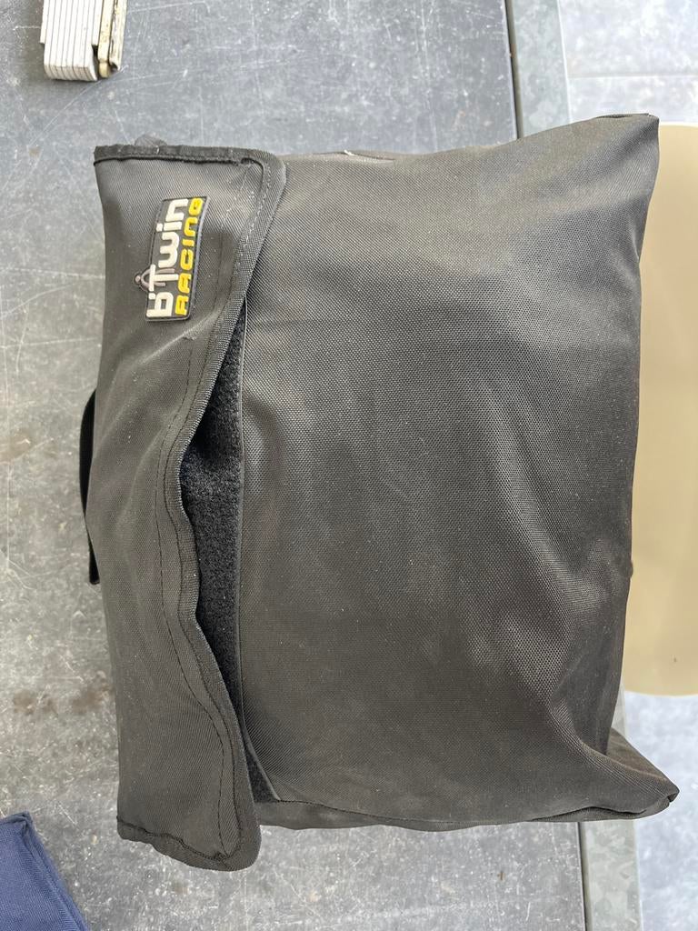 Opbergtas voor racefiets - B'Twin Racing, Fietsen en Brommers, Fietsaccessoires | Fietstassen, Ophalen of Verzenden, Gebruikt