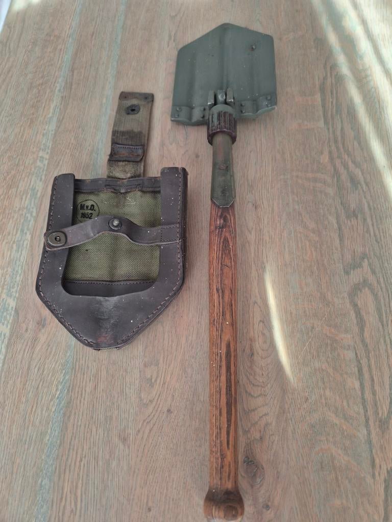 Pioniersschep met hoes, Ophalen