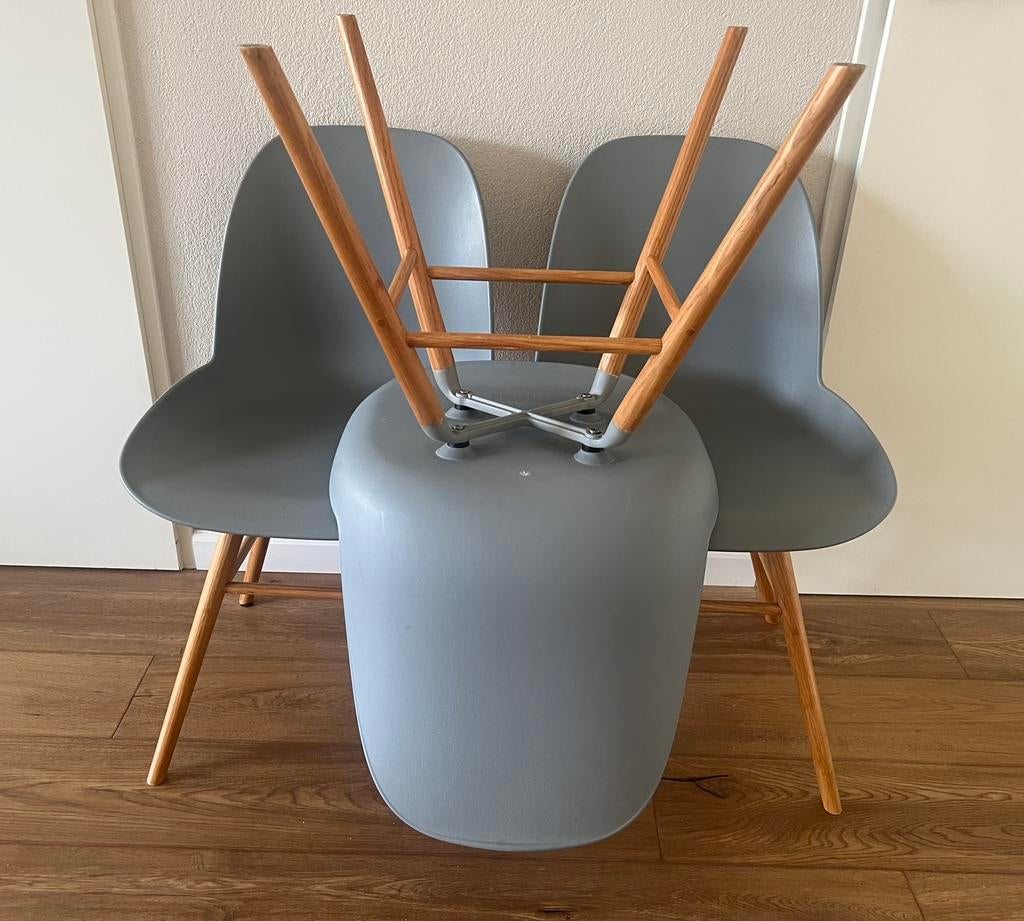 4 grijze kuipstoelen merk: Zuiver Loods 5, Ophalen, Kunststof, Zo goed als nieuw, Vier
