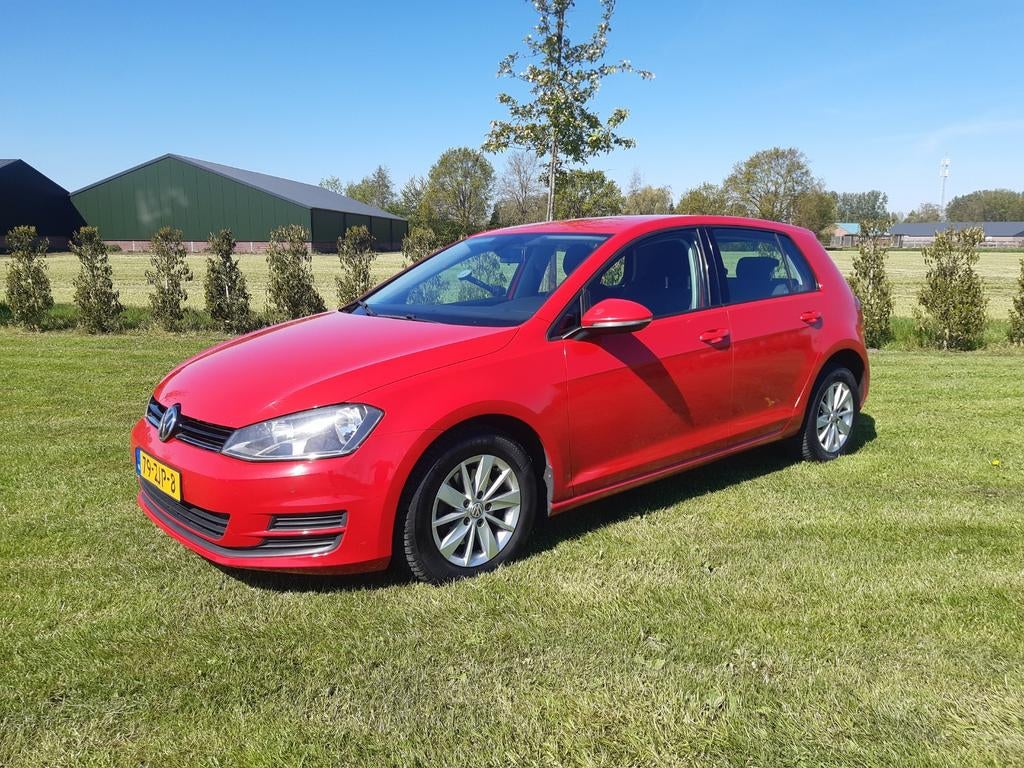 Volkswagen Golf 1.6 TDI 77KW DSG 2013 Rood, Stof, Zwart, Origineel Nederlands, Diesel