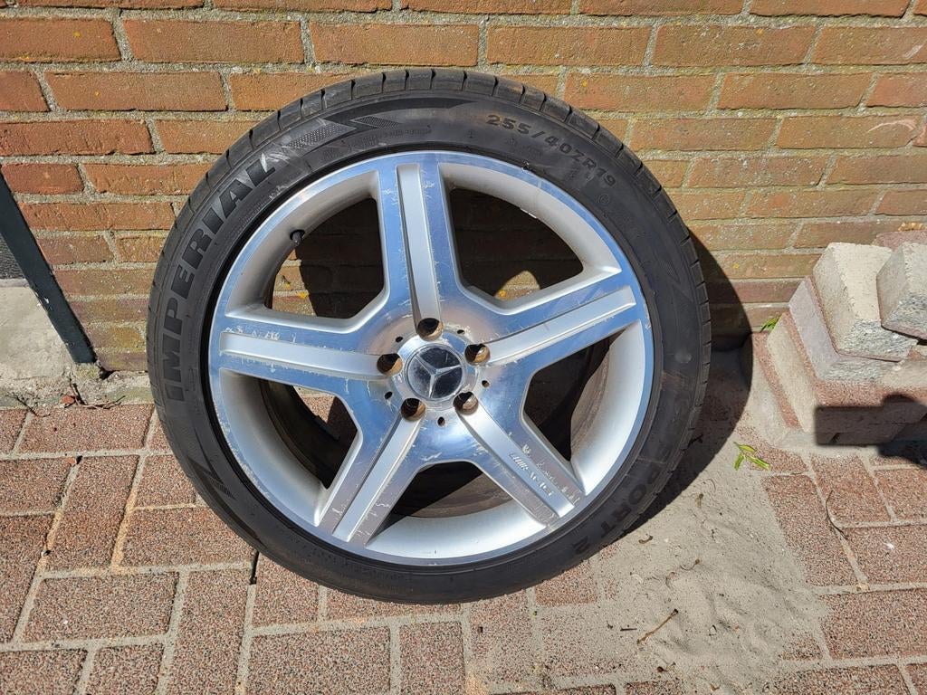 AMG velgen met zomerbanden 19 inch, Ophalen