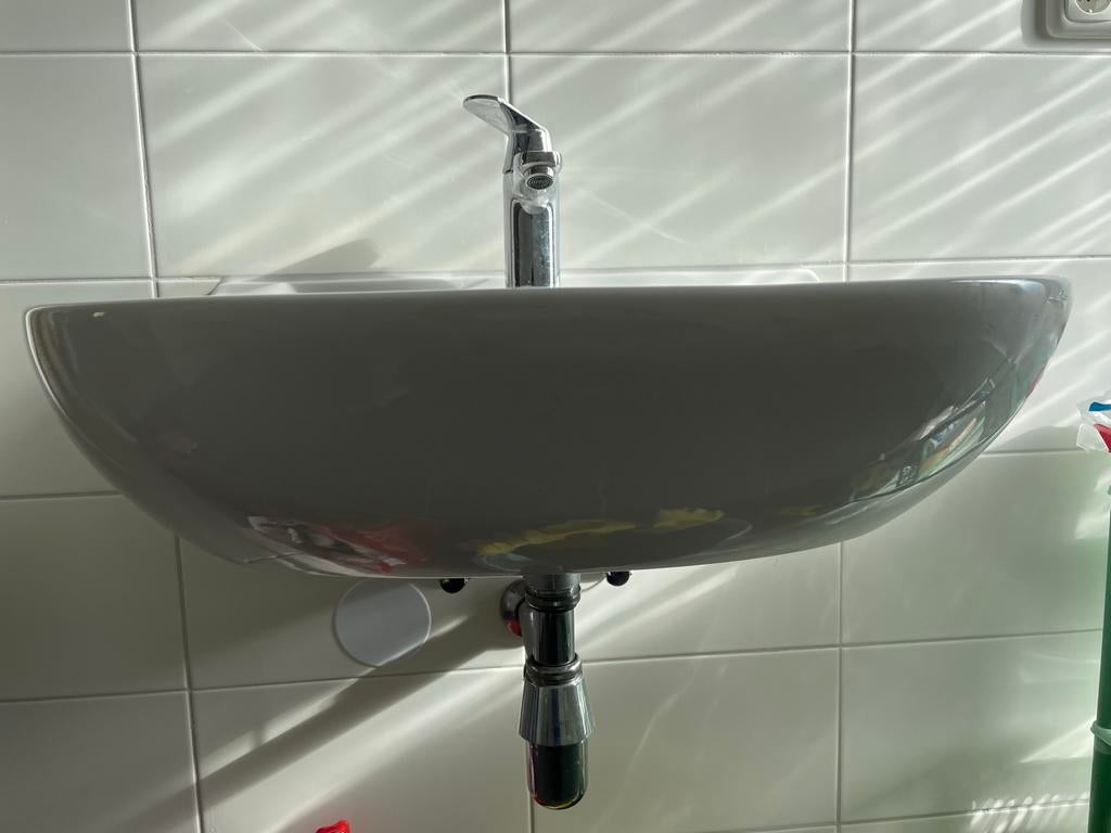 Wastafel helemaal nieuw, Doe-het-zelf en Verbouw, Sanitair, Ophalen, Nieuw, Wastafel