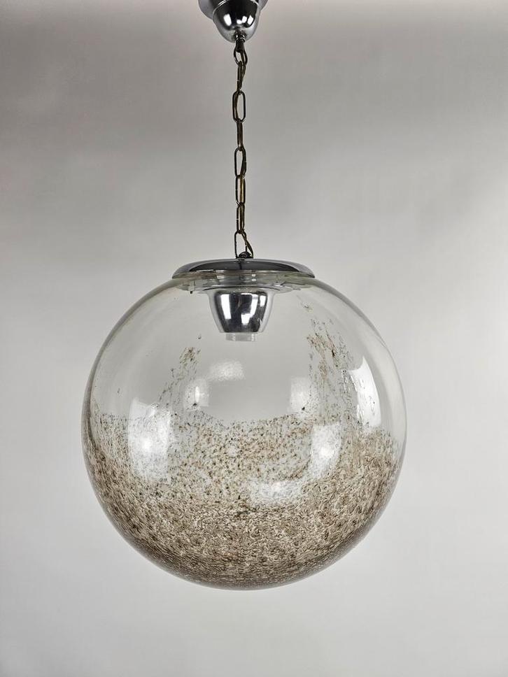 Grote bol hanglamp van Murano glas met goud grijze spikkels, Huis en Inrichting, Lampen | Hanglampen, Gebruikt, Minder dan 50 cm
