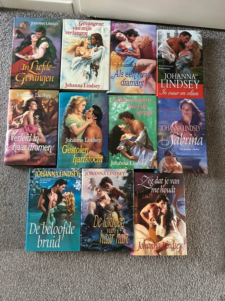 Johanna Lindsey 11 stuks, Ophalen of Verzenden, Zo goed als nieuw