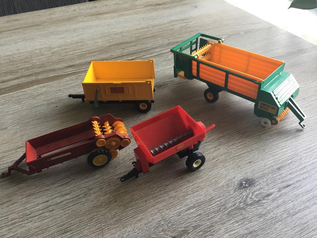 Vier Siku/Britains landbouwvoertuigen 1/32, Overige merken, Gebruikt, 1:32 tot 1:50, Overige typen